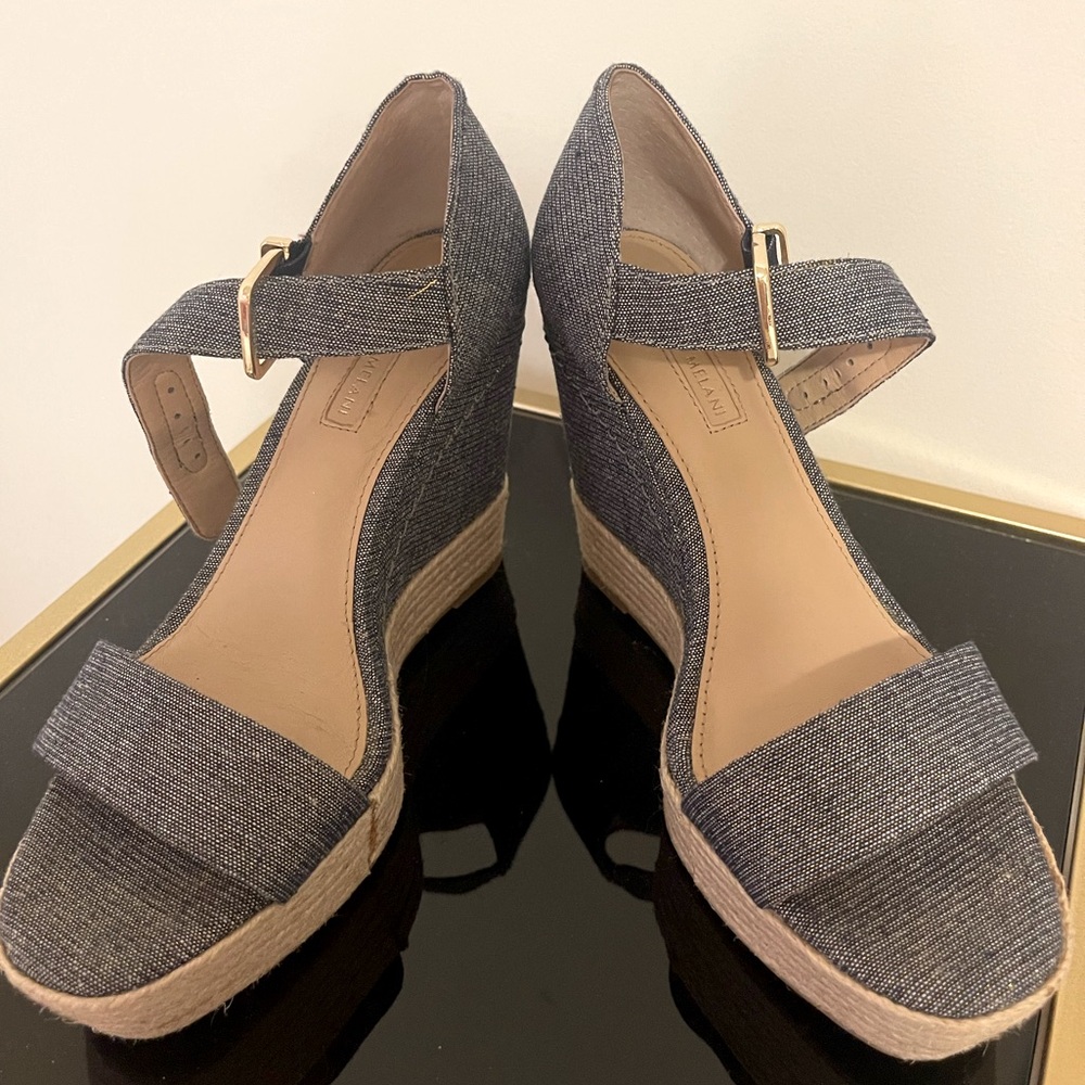 Antonio Melani ankle strap wedge denim with gold size 6 worn once